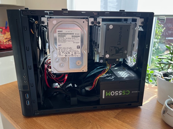 Fractal-Case-Unraid-Server-1.jpg